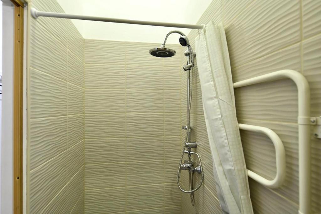 Lejlighed Cosy Flat In Kiraly Str, King